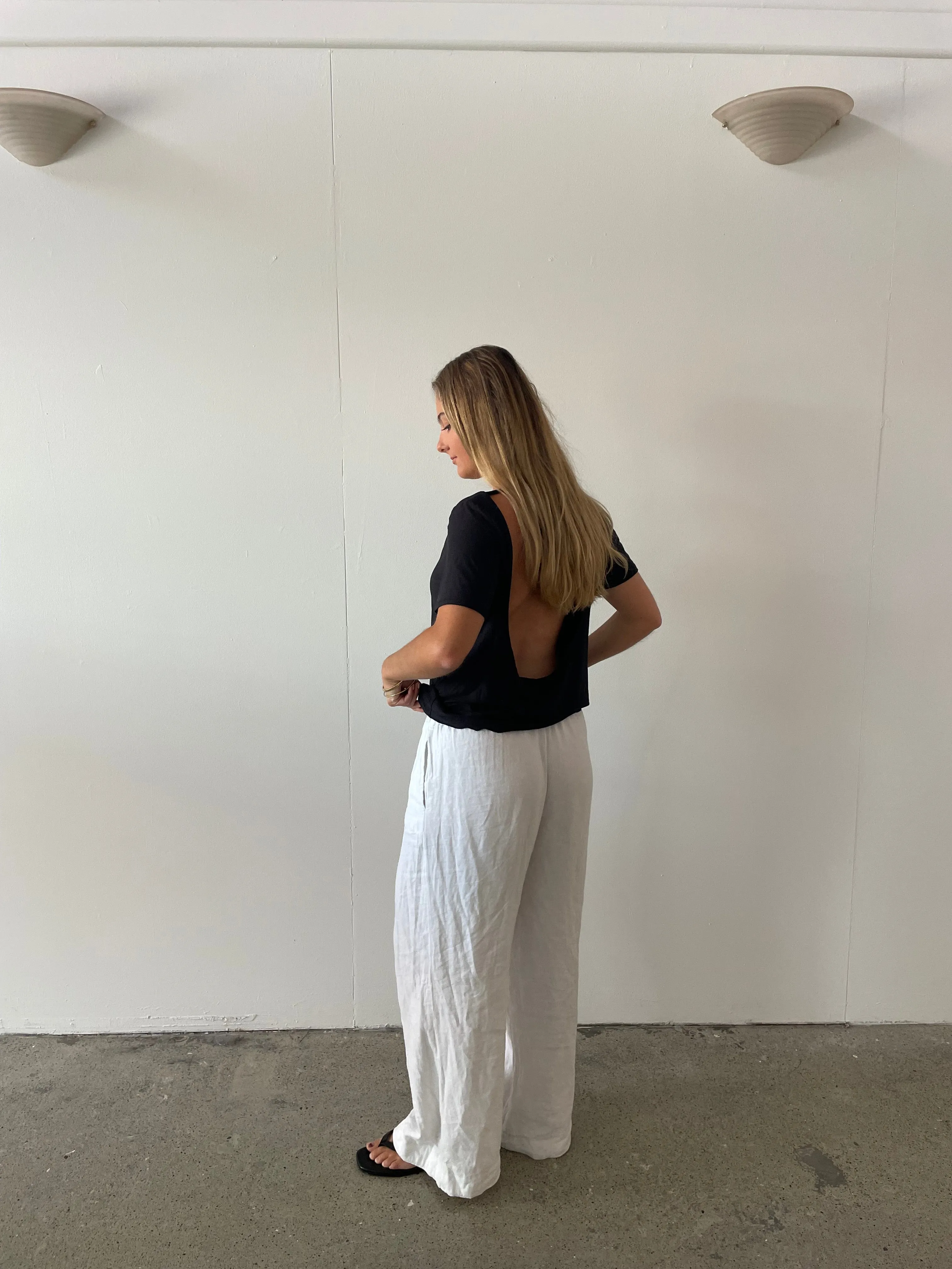Charlotte Tee in Black
